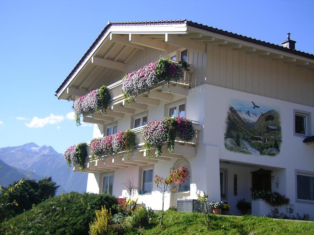 Ferienwohnung Zwoelferblick Bramberg am Wildkogel Szoba fotó